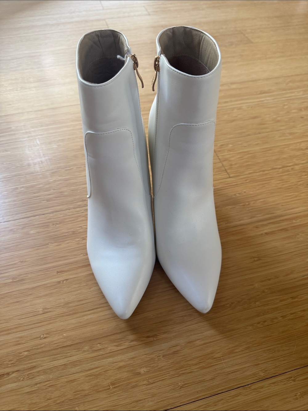 IDIFU White Pointed Toe Ankle Booties with Side Zip